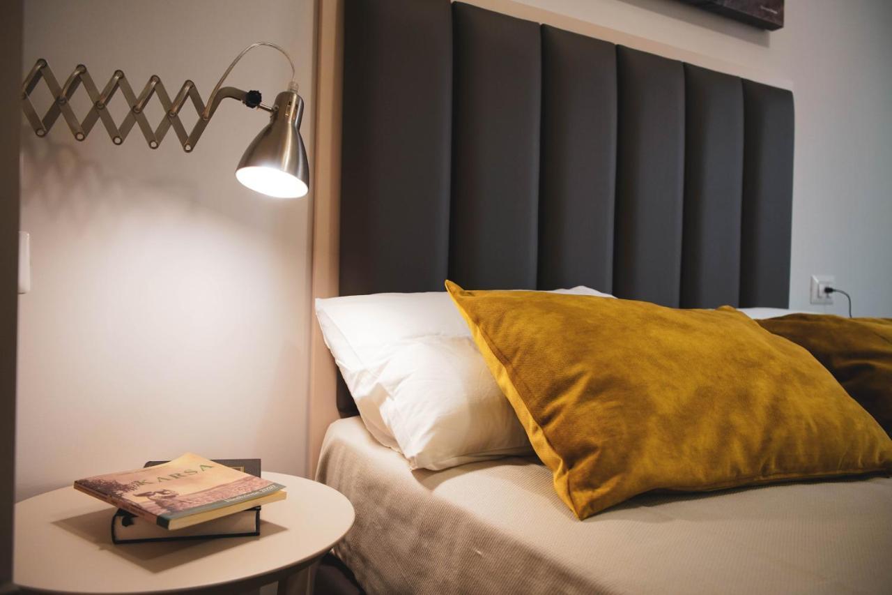 Yeasy Smart Rooms Cefalu Exterior photo