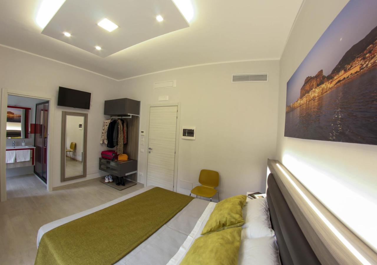 Yeasy Smart Rooms Cefalu Exterior photo